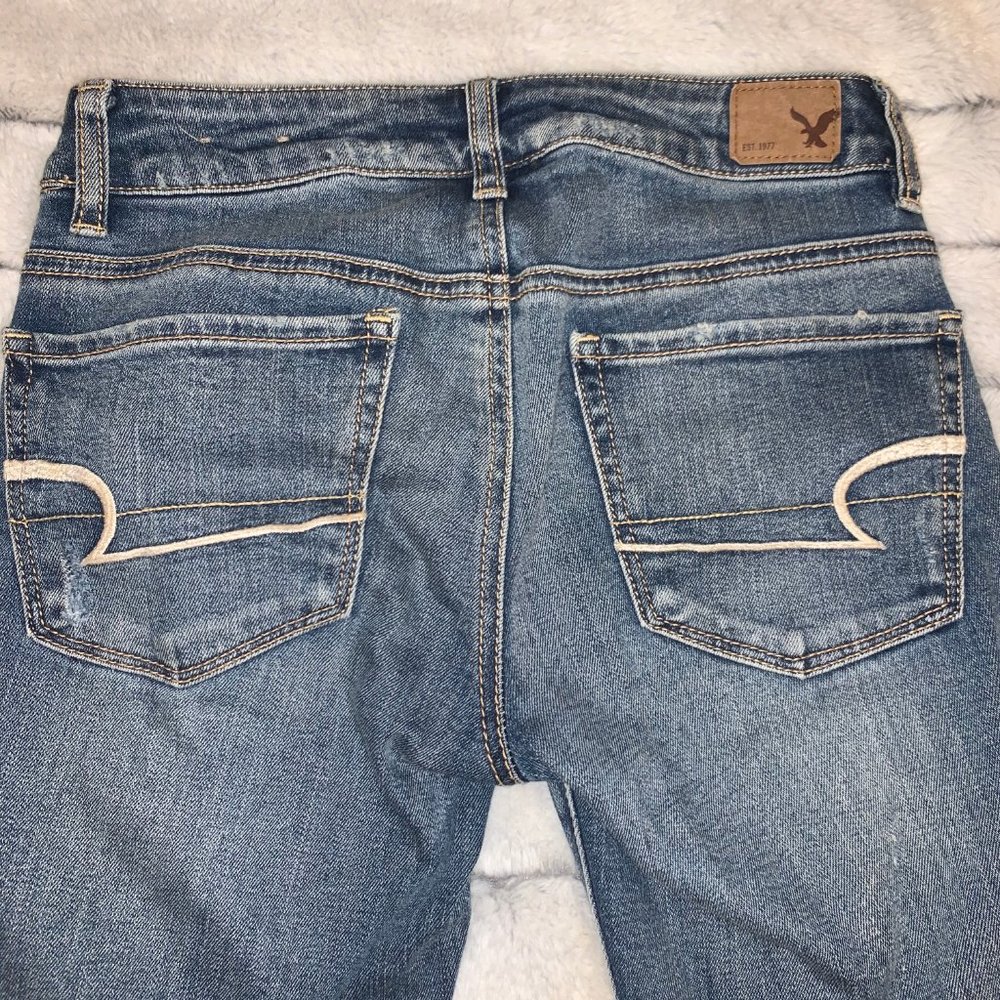 Distressed Jeans - Picture 2 of 6